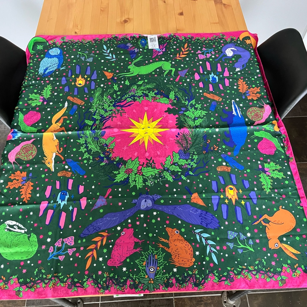 Lush Winter Solstice Knot-Wrap Large